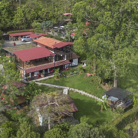 Gulupa Ecolodge คาร์ดิน ภายนอก รูปภาพ