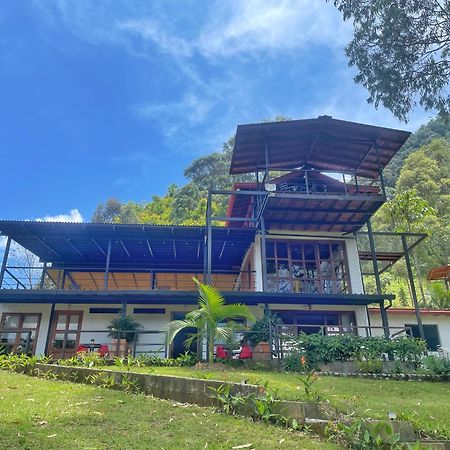 Gulupa Ecolodge คาร์ดิน ภายนอก รูปภาพ